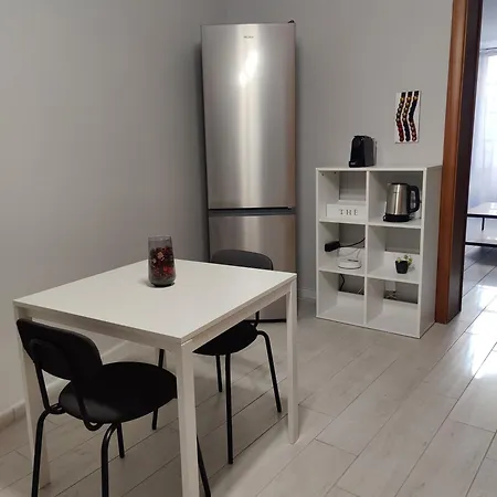 아파트 Delph's House